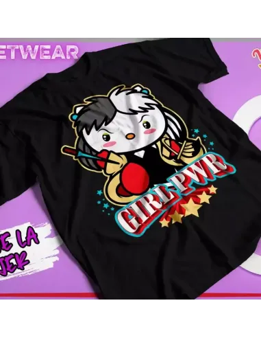 Camiseta exclusiva de Hello Kitty con mensaje Girl Power, perfecta para celebrar el Día de la Mujer.