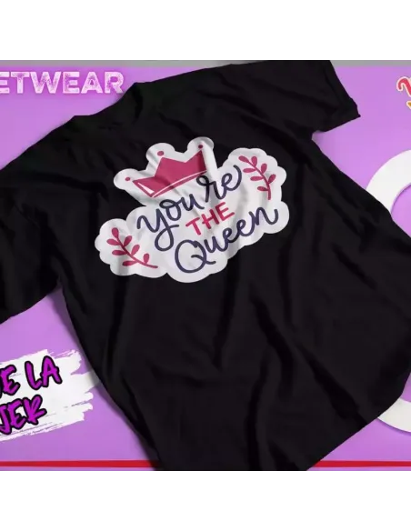 Camiseta especial para el Día de la Mujer con frases feministas inspiradoras.