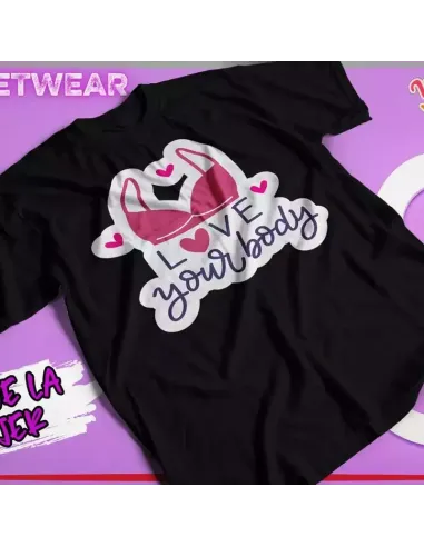 Camiseta especial para el Día de la Mujer con frases feministas inspiradoras.