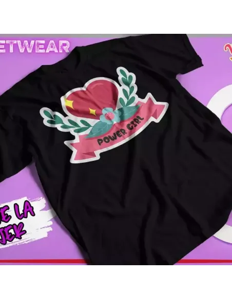 Camiseta especial para el Día de la Mujer con frases feministas inspiradoras.