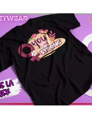 Camiseta especial para el Día de la Mujer con frases feministas inspiradoras.