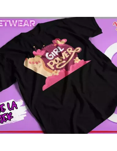Camiseta especial para el Día de la Mujer con frases feministas inspiradoras.