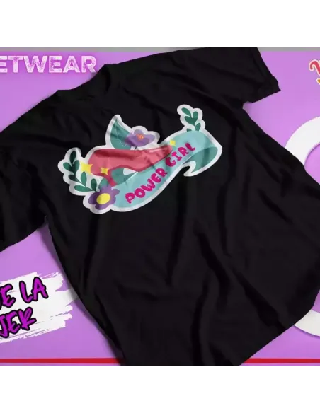 Camiseta especial para el Día de la Mujer con frases feministas inspiradoras.