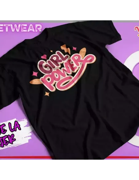 Camiseta especial para el Día de la Mujer con frases feministas inspiradoras.