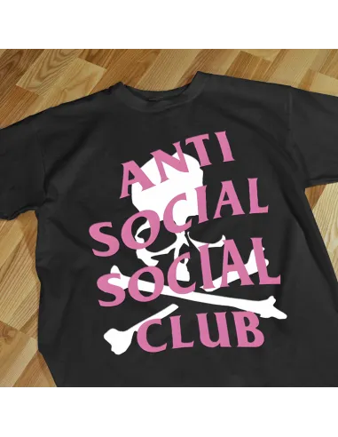 Camiseta Antisocial - Para los que prefieren su propio espacio.