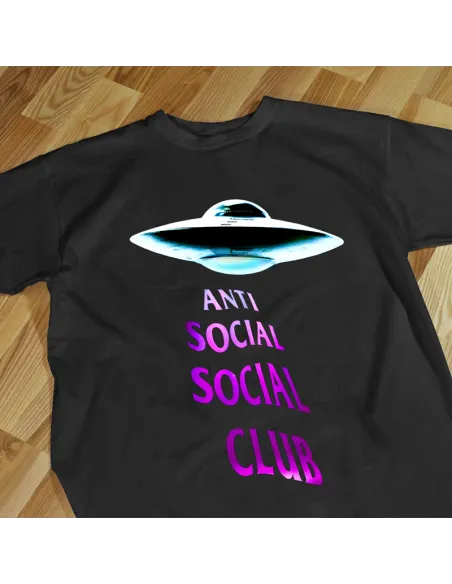 Camiseta Antisocial - Para los que prefieren su propio espacio.