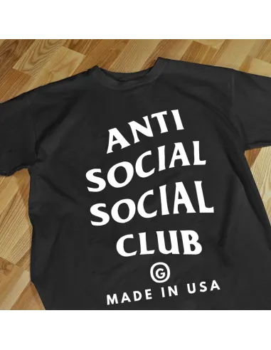 Camiseta Antisocial - Para los que prefieren su propio espacio.