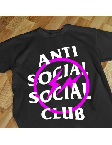 Camiseta Antisocial - Para los que prefieren su propio espacio.