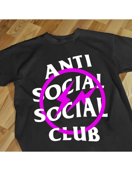 Camiseta Antisocial - Para los que prefieren su propio espacio.