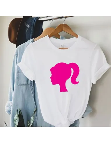 Camiseta Barbie Pink - Moda y comodidad en un solo diseño.