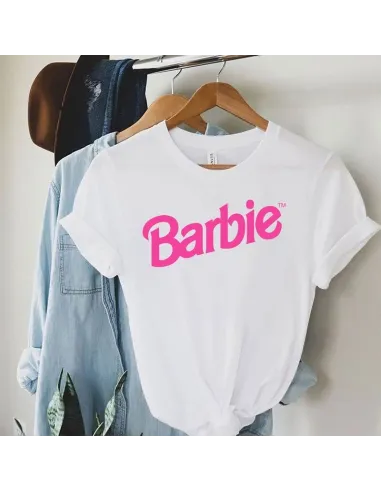 Camiseta Barbie Pink - Moda y comodidad en un solo diseño.