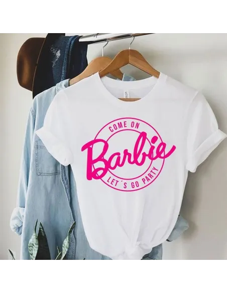 Camiseta Barbie Pink - Moda y comodidad en un solo diseño.