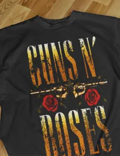 Camiseta negra Guns N' Roses estampada