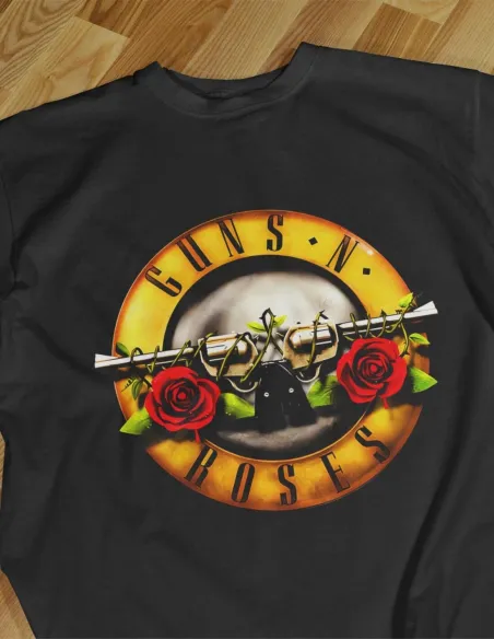 Camiseta negra Guns N' Roses estampada