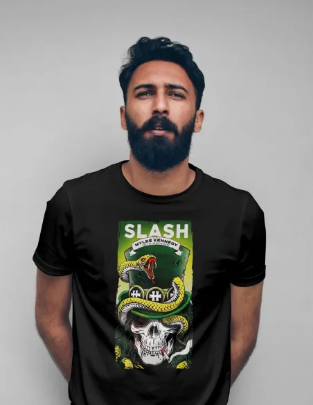 Camiseta negra con Slash y Myles