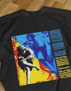 Camiseta Guns N' Roses Use Your Illusion negra