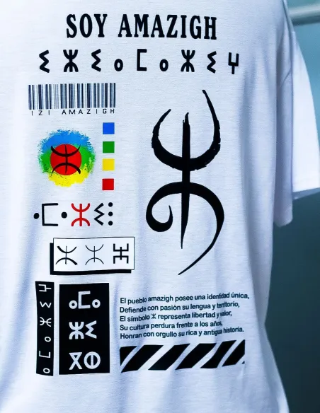 Camiseta Soy Amazigh mostrando collage amazigh DTF (espalda)