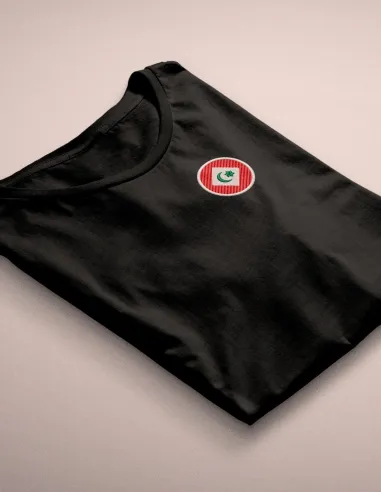 Ropa Rif con diseño bordado y estampado semitono